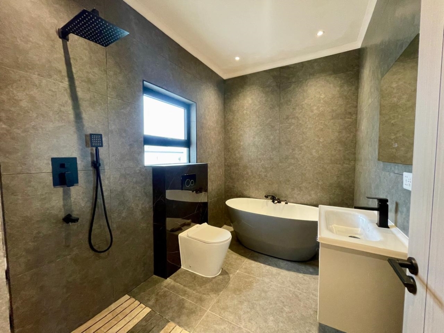 3 Bedroom Property for Sale in Sandown Western Cape
